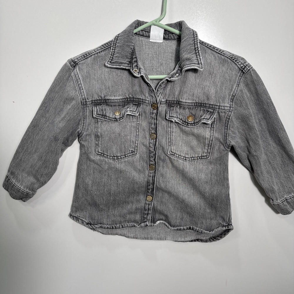 Zara Grey Denim Jacket Kids Size 7 2 Pockets Snap Closure